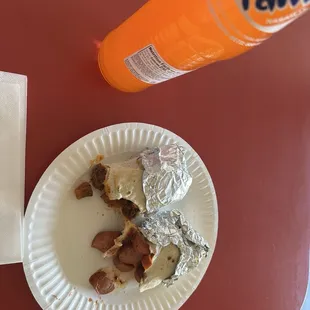 WINNIE and red pork burritos