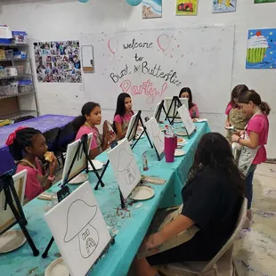 Group of girls ready to paint