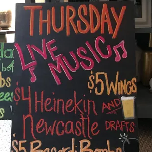 Live Music every Thursday!  Yes please!