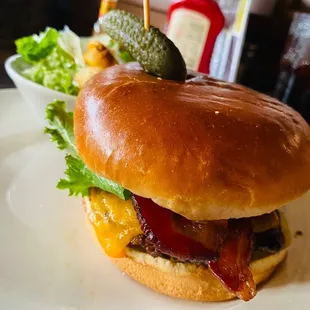 Bacon &amp; Cheddar Burger