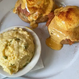 Smoked Salmon Benedict*