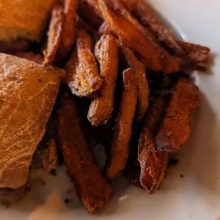 The sweet potato fries are AMAZING!!!
