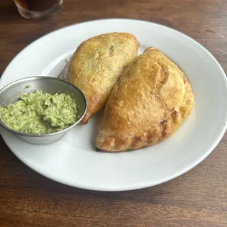 Veggie Empanada (v)