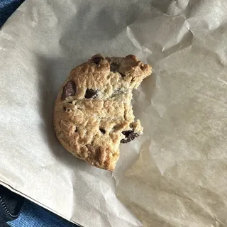 Gluten-Free Chocolate Chip Cookie
