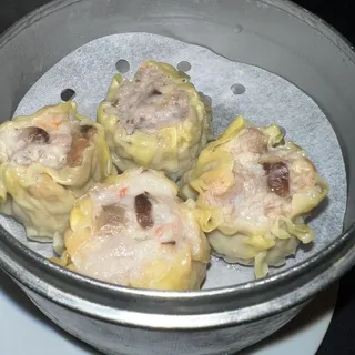 D5 Shumai (4Pcs) (Pork And Shrimp) D5 (4Pcs) ()