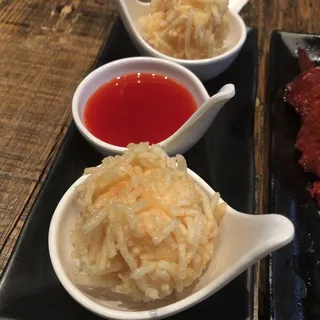 D11 Crispy Shrimp Ball (2Pcs) D11 (2Pcs)