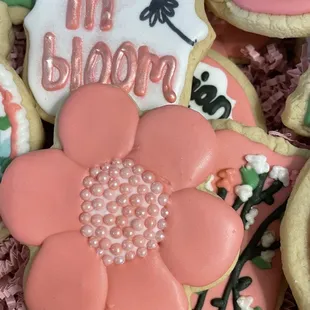 baby in bloom decorated cookies