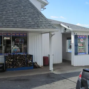 Buster's Corner Store