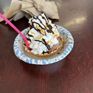 Turtle sundae
