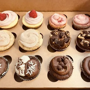 Keto cupcakes! Raspberry Swirl, Fresh Strawberry, Churro, Peanut Butter Cup, New Yorker, and Chocolate Dream.