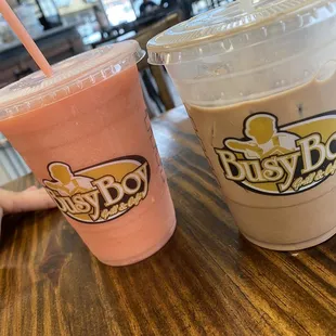 Strawberry/mango smoothie and dark chocolate Spanish Latte