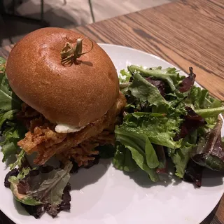 CRISPY ENOKI BURGER