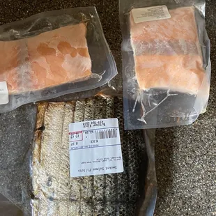 Smoked fresh salmon and regular salmon filets (frozen)