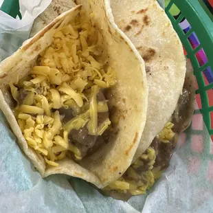 Carne guisada tacos
