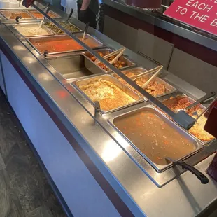 Buffet and the Chicken does eventually show up