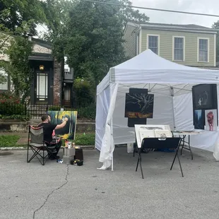 Artist at work! We spotted several this weekend.