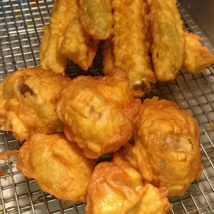 Hand battered fried mushrooms and pickle spears
