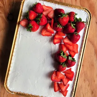 Strawberry Summer Cake