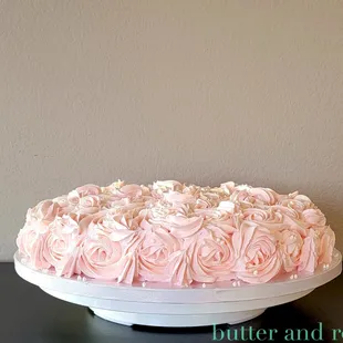 Vanilla Cake with Vanilla Buttercream