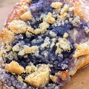 Ube Danish | @telephonesmoothie