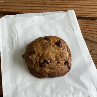 Chocolate chip cookie