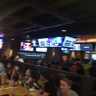 sushi and sashimi, interior