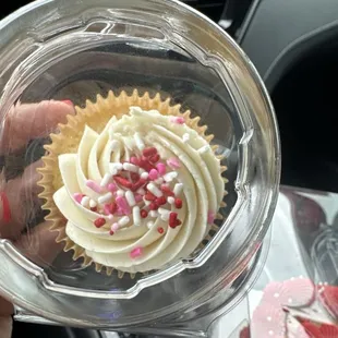 Confetti cake with vanilla icing