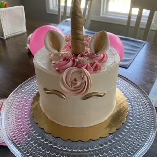 vegan unicorn cake