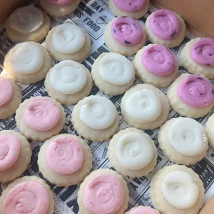 Adorable mini cookies! Strawberry, vanilla, and blueberry flavored! Delicious, as always!
