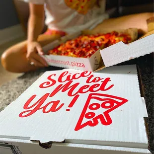 Extra pepperoni square pizza