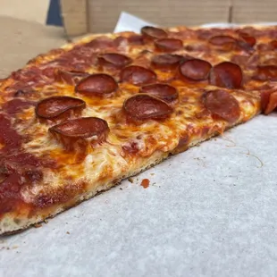 Perfectly made pizza, delicious simple ingredients, soft chewy with a thin crispy crust! Perfection!!!!