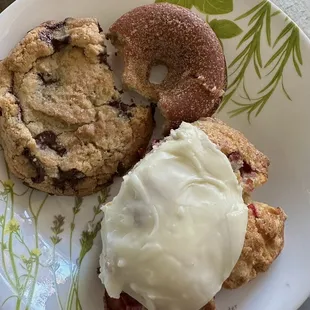 Chocolate chip cookie, Apple cider donut, Scone