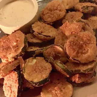 Crunchy Fried Pickles