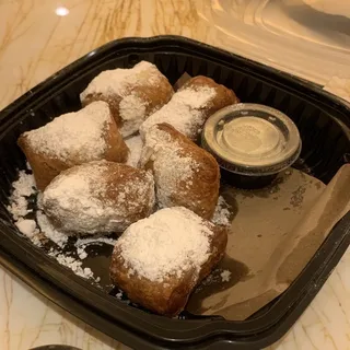 FRESH FRIED BEIGNETS