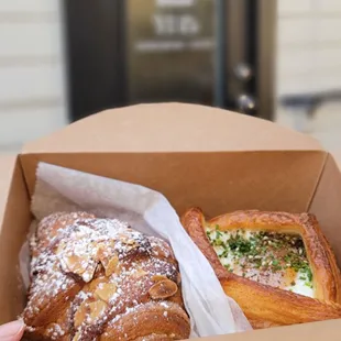 Almond croissant and kachapuri