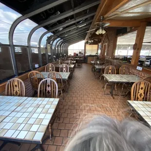 a blurry image of a dog's head