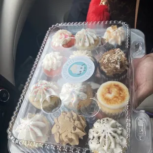 Mini cup cakes