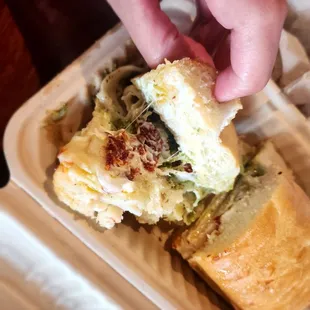 Pest turkey sandwich