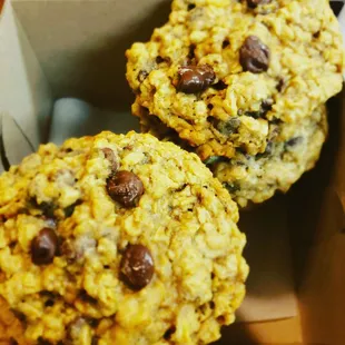 Oatmeal chocolate chip cookies