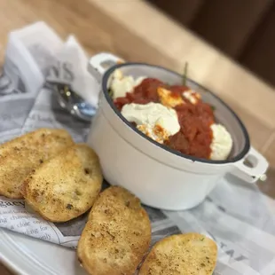 Marinated meatballs with toast