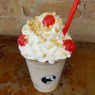 Banana Split Milkshake