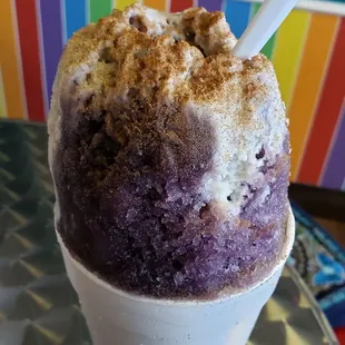 Best king cake snoballs around.