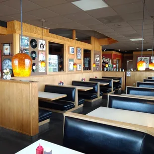 sushi and sashimi, interior