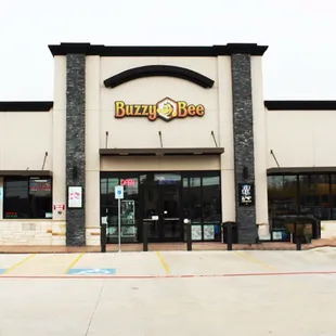 Buzzy's Tacos
