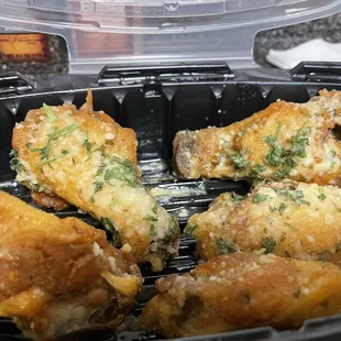 5 pc Garlic Parmesan wings.