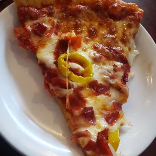 RJ&apos;s pizza