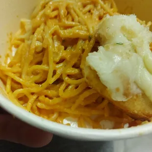 Supposed a spaghetti with a pink sauce.. out of flavors!!!