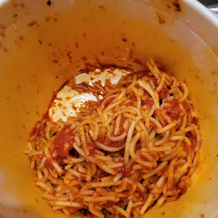 No extra sauce in the bottom of the bucket... luckily I had sauce in my fridge to warm up.