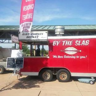 Serving BBQ in Events around Lorain County. Prime season May to September