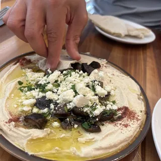 MUSHROOM HUMMUS